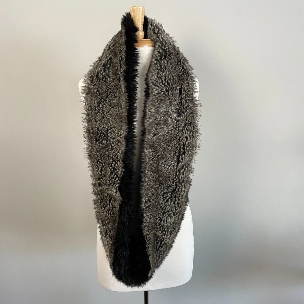 O/S Reversible Faux Fur Scarf